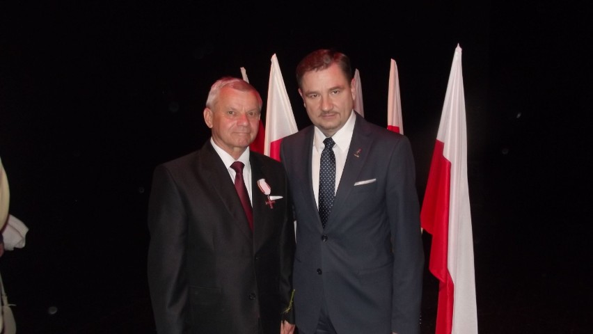 Lech Lepka (z lewej) i Przewodniczący NSZZ \"Solidarność\"...