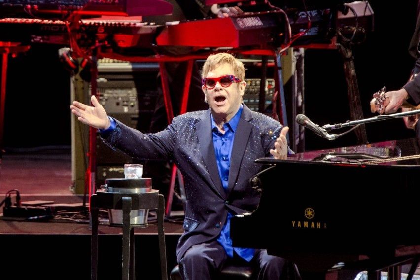 Elton John zaśpiewa w sobotę w Tauron Arenie w Krakowie