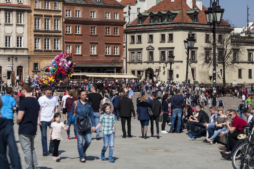 Wiosna w Warszawie. Warszawiacy świętowali nadejście najpiękniejszej pory roku [ZDJĘCIA