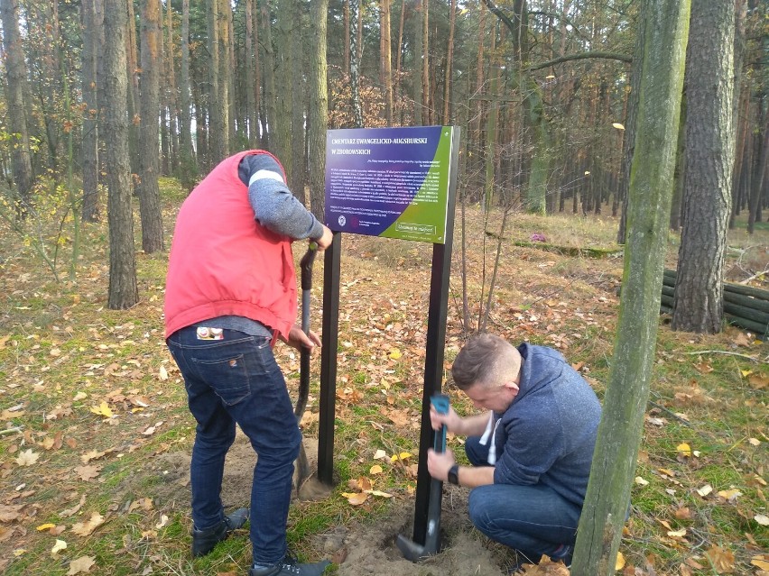 Upamiętnione cmentarze ewangelickie w Zborowskich i Holendrach