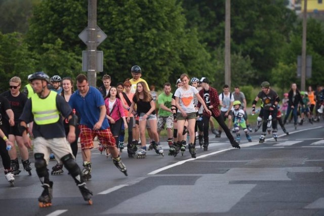 Pierwszy w tym sezonie Nightskating, czyli przejazd rolkarzy ulicami Radomia będzie w sobotę.