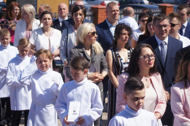 Pierwsza Komunia Św. 2019 w Radomsku. Uroczystość w parafii św. Maksymiliana Marii Kolbego