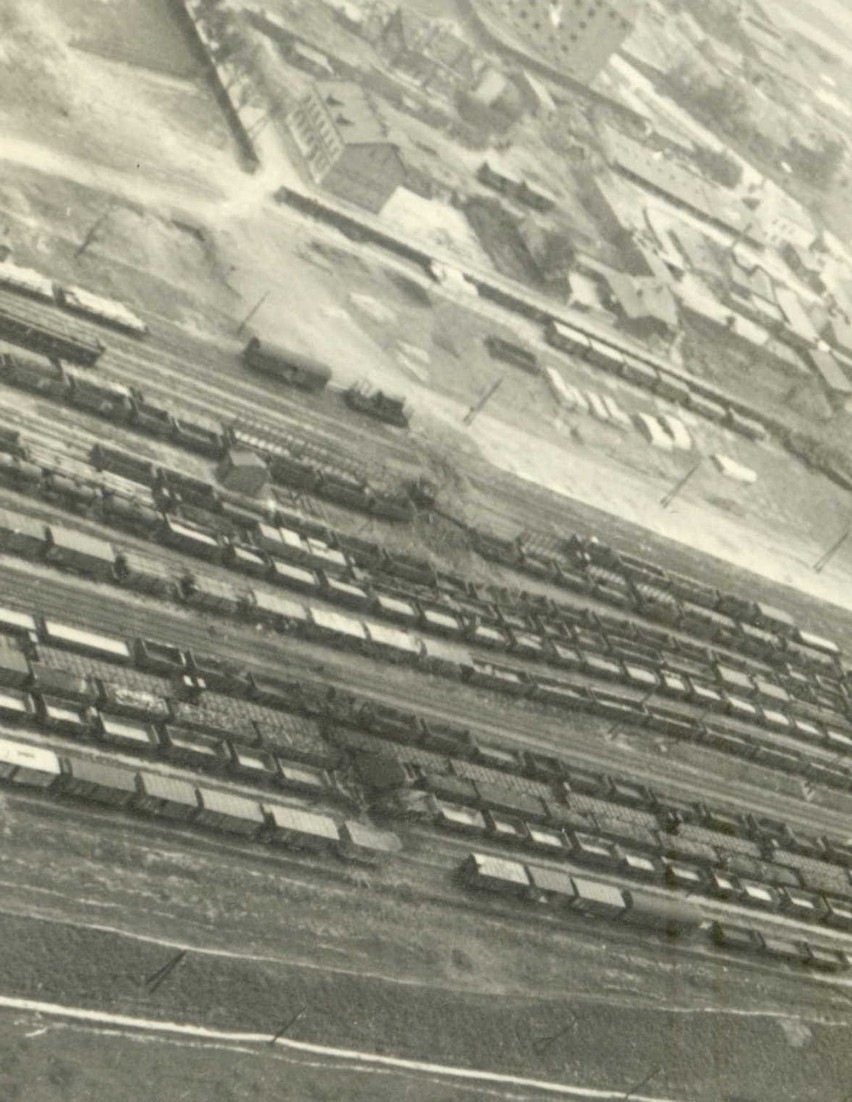 1 września 1939. Stacja towarowa sfotografowana z junkersa...