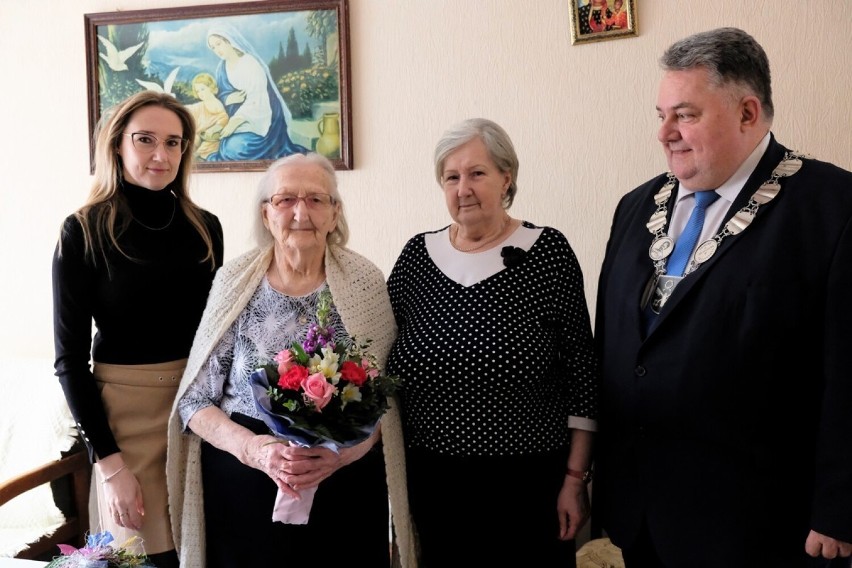 Piękny jubileusz mieszkanki Pniew. Pani Helena świętowała 95. urodziny!