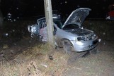 Wypadek w Trumiejkach! Nie żyje 18-latek. Samochód uderzył w drzewo, a potem w betonowy słup