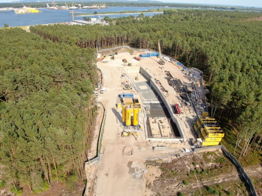 Takiego ładunku świnoujski port jeszcze nie przyjmował! Kolos z Chin dobić ma 8-go października