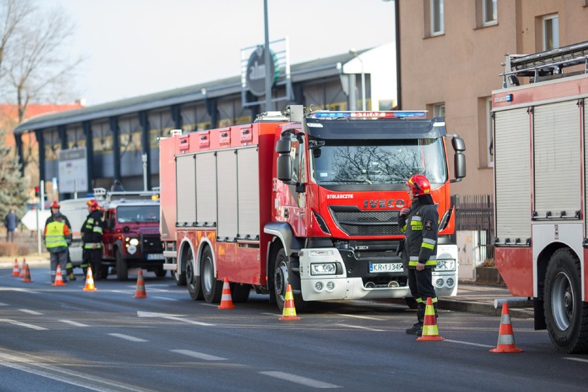 Alarm bombowy w tarnowskim sądzie [ZDJĘCIA, WIDEO]