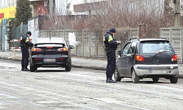 Tylko we wtorek strażnicy miejscy wystawili 20 mandatów za wjazd na ul. Łagiewnicką.