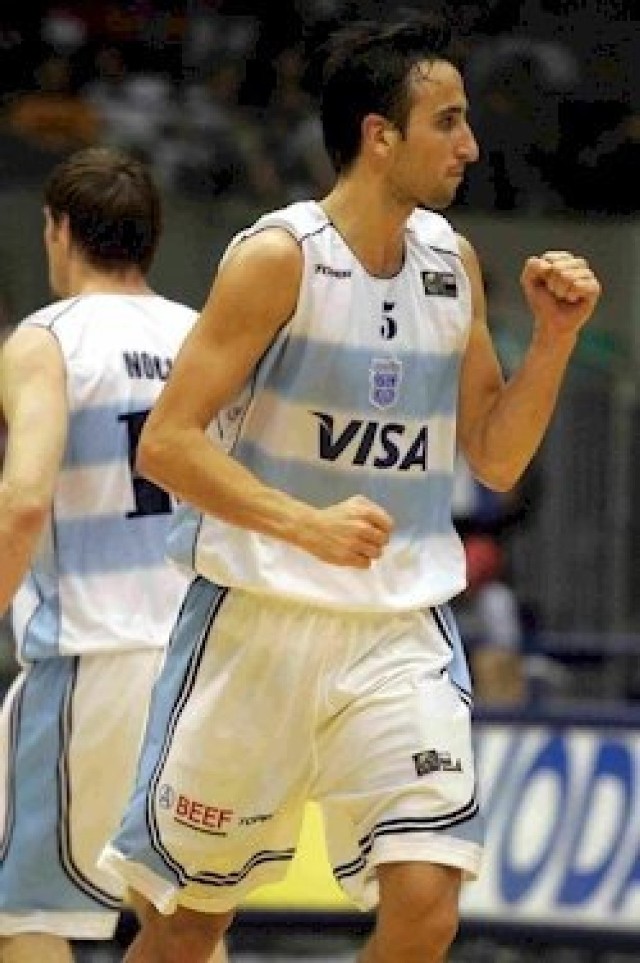 Manu Ginobili (Argentyna) w Pekinie chce powtórzyć sukces z Aten.