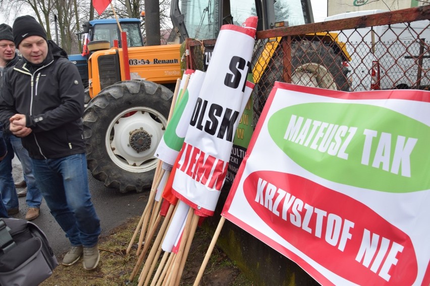 Rolnicze blokady w powiecie sieradzkim. Protestowali producenci ziemniaków i warzyw