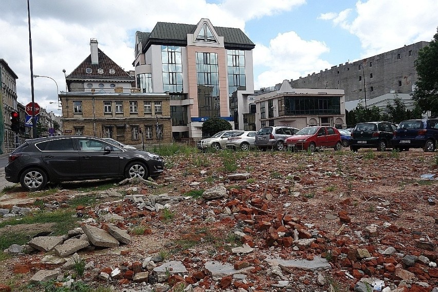 Łódź jest pięknym miastem. Miastem pełnych zabytków i...