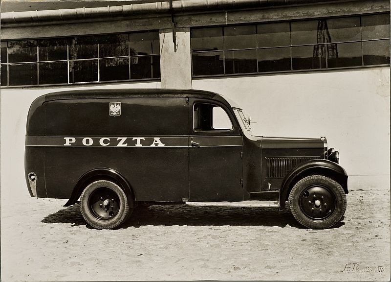 Wystawa w muzeum poczty i telekomunikacji: Poczta Polska w stylu Art Deco (ZDJĘCIA)