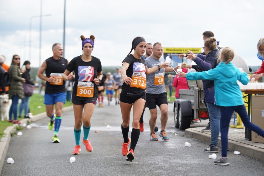 Żołnierz najszybszy w 3.  Słupskim Półmaratonie Biegiem do...