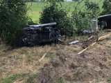 Zderzenie czołowe samochodów na drodze Chociwel - Ińsko. Ranny kierowca busa 