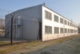 Mrozy niestraszne osadzonym w Zakładzie Karnym w Trzebini. Ocieplono budynki i zamontowano instalację fotowoltaiczną [ZDJĘCIA] 