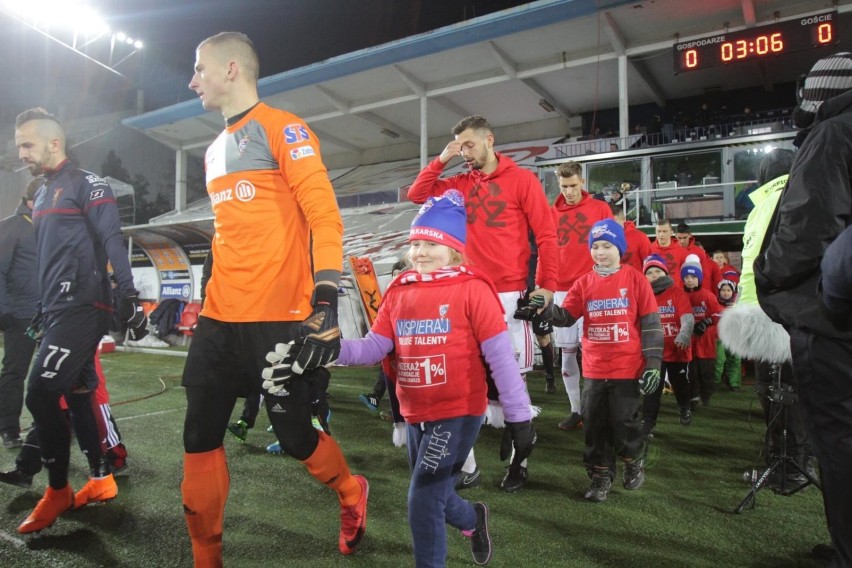 28.02.2018 zabrze mecz ekstraklasy gornik zabrze pogon...