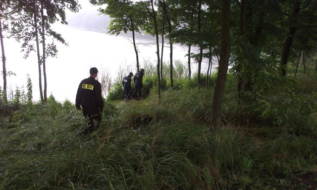 Poszukiwania trwały od wczorajszego popołudnia. Policja potwierdza, że wyłowione z wody ciało należy do zaginionego w Skorzęcinie mężczyzny.