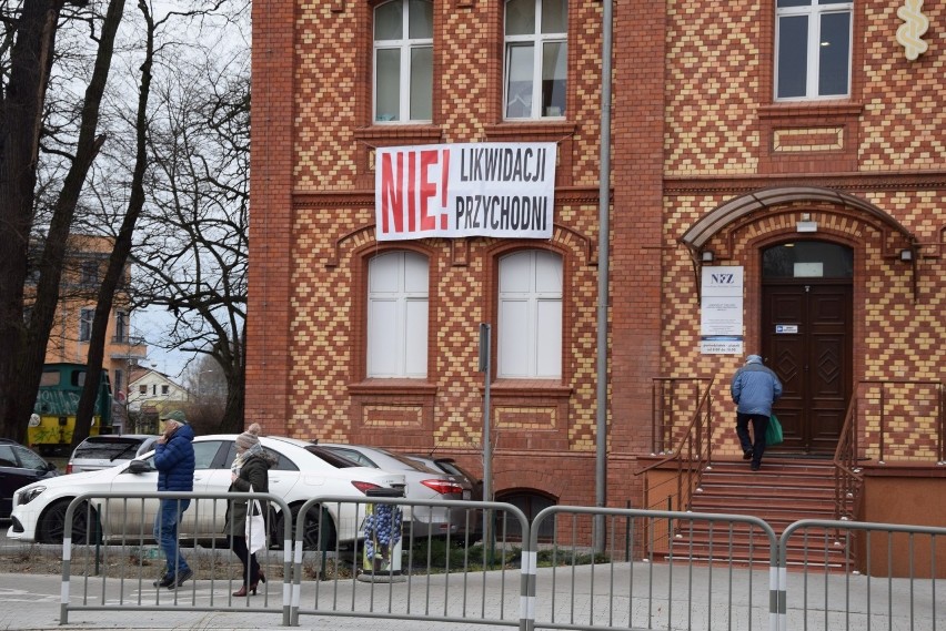 Pracownicy zielonogórskiego Medkolu są przeciw połączeniu ze...