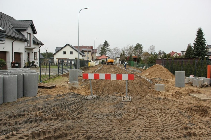 Ruszyła przebudowa ulicy Mikołajczyka w Lęborku. Blisko pół km ulicy zyska nową nawierzchnię i chodniki