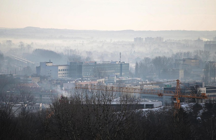 Smog spowił okolice Krakowa. Fatalnie szczególnie na północy...