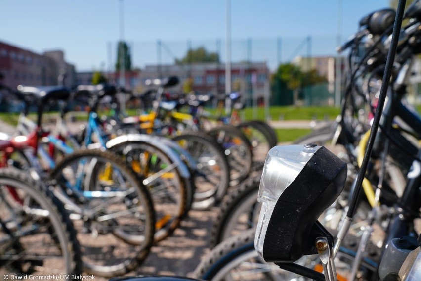 Szkoła Podstawowa nr 43 wzbogaciła się o ponad 60 rowerów