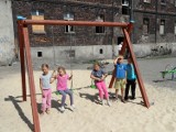 Świętochłowice: Dzięki świętochłowiczaninowi powstał plac zabaw dla dzieci w Lipinach
