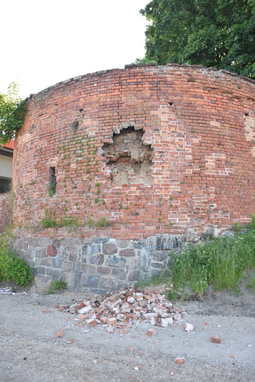 Malbork. Baszta nad Nogatem będzie ratowana. Jest decyzja wojewódzkiego konserwatora zabytków. Akcja zacznie się od... rozbiórki