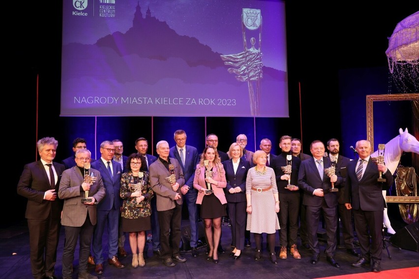 W poniedziałek, 12 lutego po raz 29 wręczono Nagrody Kielc...