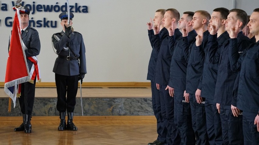 Kolejne podwyżki dla funkcjonariuszy. Służba w policji się...