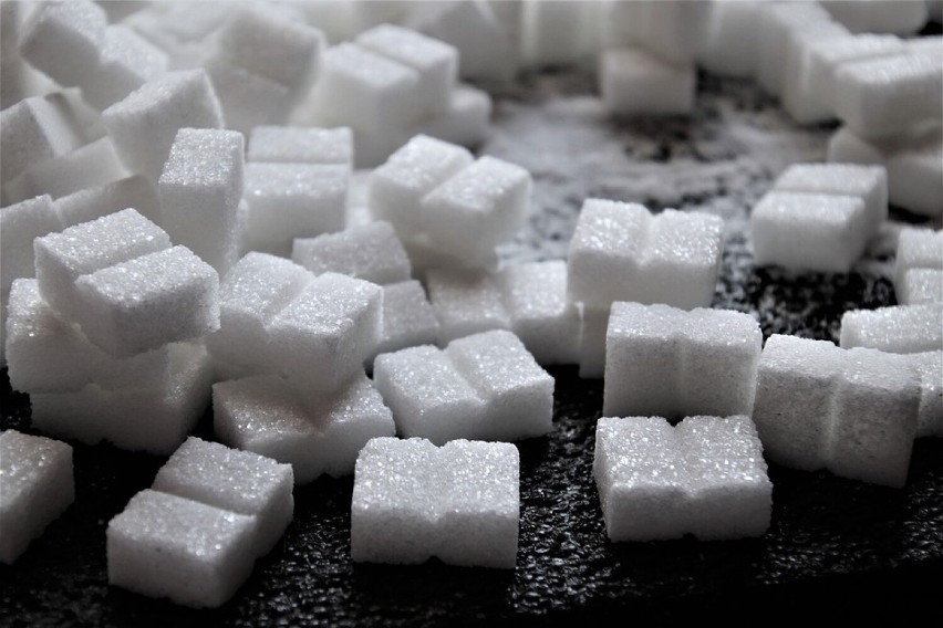 Zbyt duża ilość cukru może też prowadzić do otępienia. Duża...