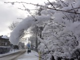 Sławno: Zimowe pejzaże w mieście! Nasypało śniegu! Stan dróg i chodników! [ZDJĘCIA, wideo]