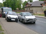 Wypadek w Ujeździe: Zderzyły się cztery samochody [ZDJĘCIA]