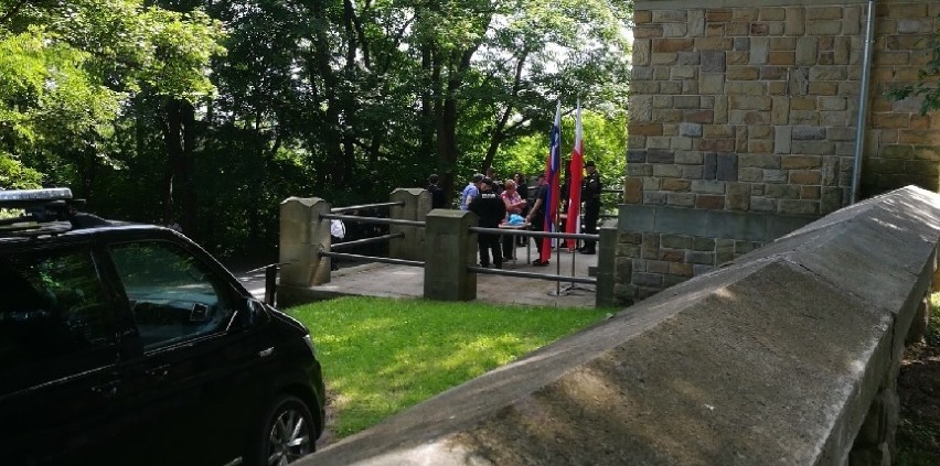  Andrzeja Dudę złożył wizytę w Gorlicach. Uroczyscie  odsłonił pomnik na cmentarzu wojennym nr 91