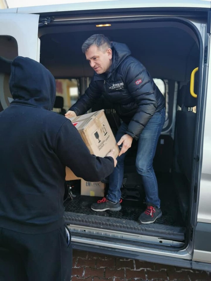 Chmieleńskie paczki z darami dla migrantów dotarły do Michałowa