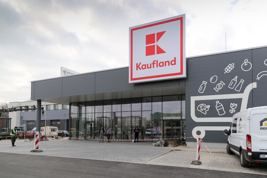 Kaufland przejmuje trzy placówki Tesco od 1 lutego 2020 roku...