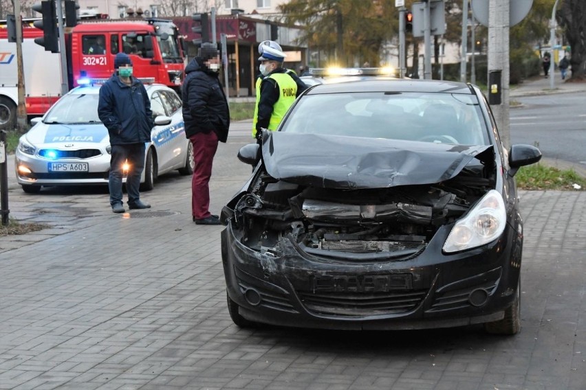 Wypadek na ulicy Jesionowej w Kielcach. Ranna sześciolatka (ZDJĘCIA)