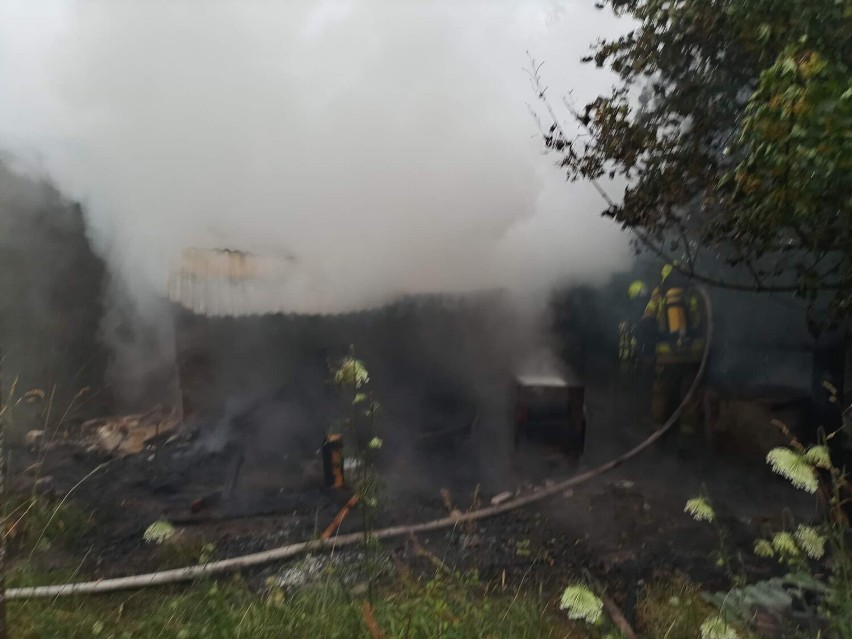 Pożar budynku w Starych Kozubach w gminie Sędziejowice