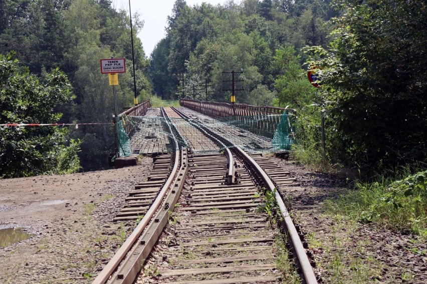 06.08.2020 pilchowicw zabytkowy most kolejowy nad jezioro...