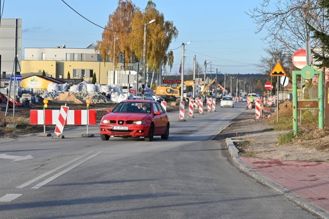 W środę, 3 listopada rozpoczęła się przebudowa ulicy Zagnańskiej w Kielcach, odcinka od Witosa do granic miasta. Koło południa wprowadzono na jednym odcinku ruch wahadłowy a na drugim ruch  jednokierunkowy.
