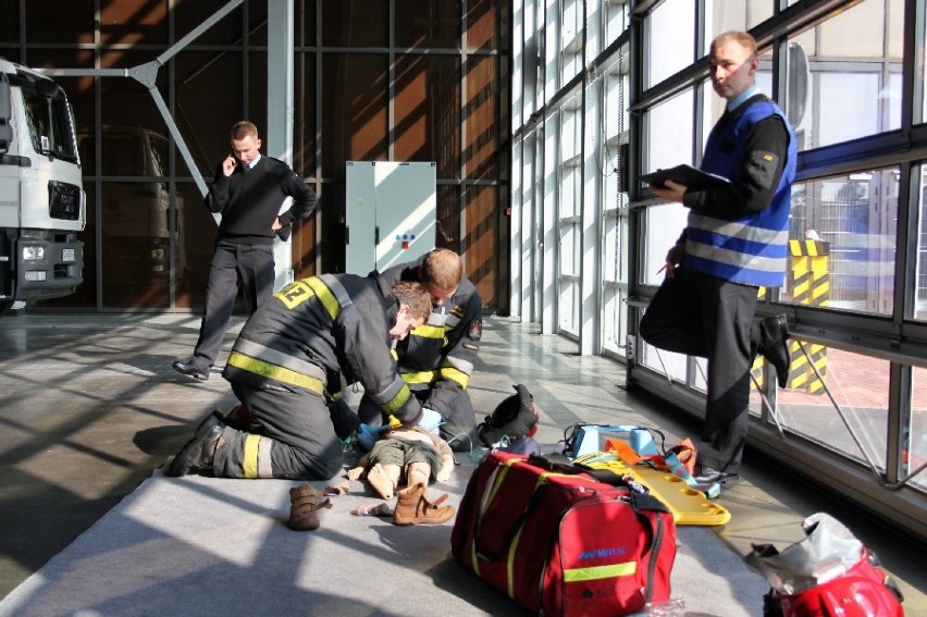 Pokazy ratownictwa medycznego i sprzętu strażackiego na targach Poleko