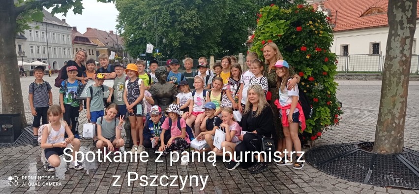 Wałbrzyska PSP nr 26 odwiedziła partnerską szkołę z Pszczyny! Zobaczcie zdjęcia