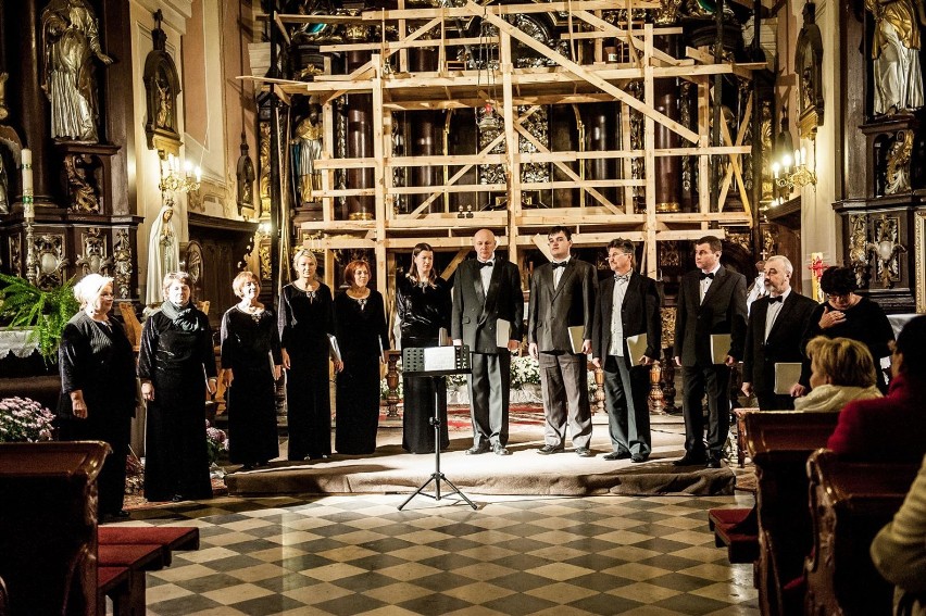 Koncert chóru Angelicus w Widawie