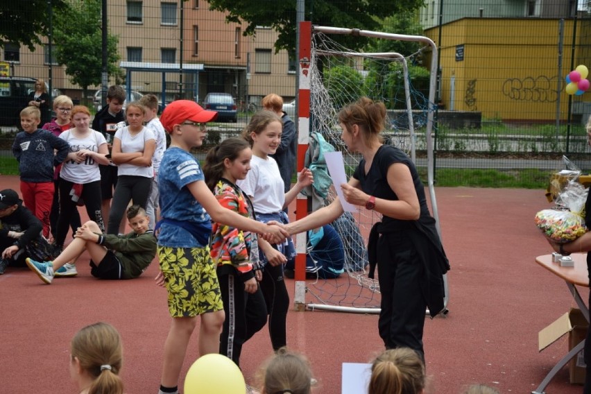 Piknik "Happy Day" z okazji Dnia Dziecka na boisku Szkoły Podstawowej nr 4 w Lęborku [ZDJĘCIA]