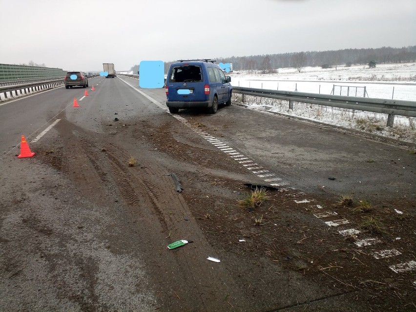 Kolejna kolizja na A1 pod Woźnikami. Policja apeluje o...