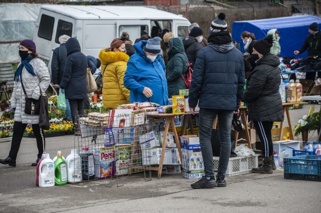 Niedzielna giełda w Koszalinie