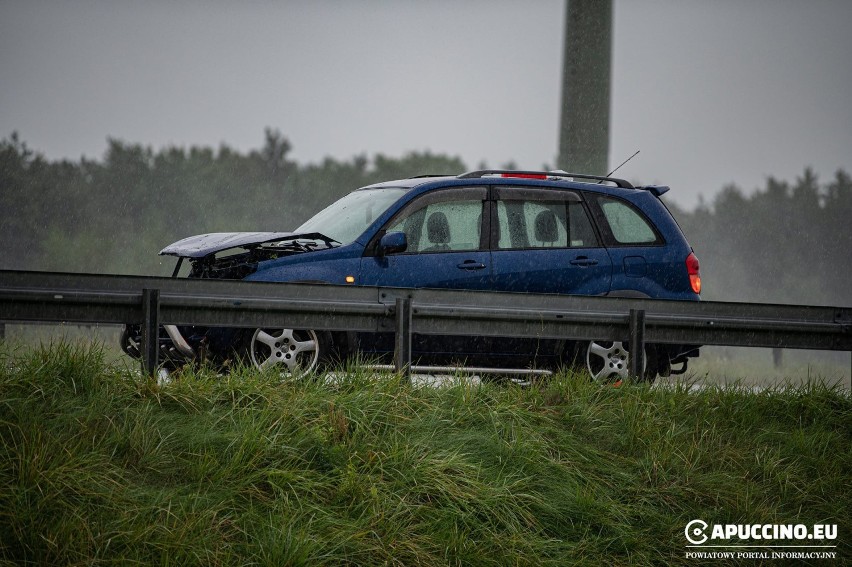 Niespokojny poranek na autostradzie A4 między węzłami...