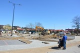 Lębork. Miesiąc temu ruszyła rozbudowa parkingu w centrum. Widać duży postęp prac. 