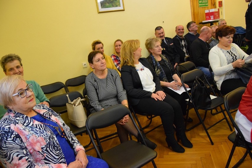 Pierwsza sesja nowej kadencji w gminie Zapolice. Ślubowanie wójta [zdjęcia i film]