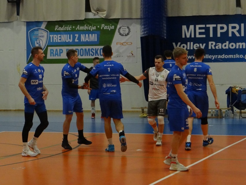 Mecz METPRIM Volley Radomsko z Tubądzinem Sieradz w III lidze. Tak bawili się kibice! [ZDJĘCIA]