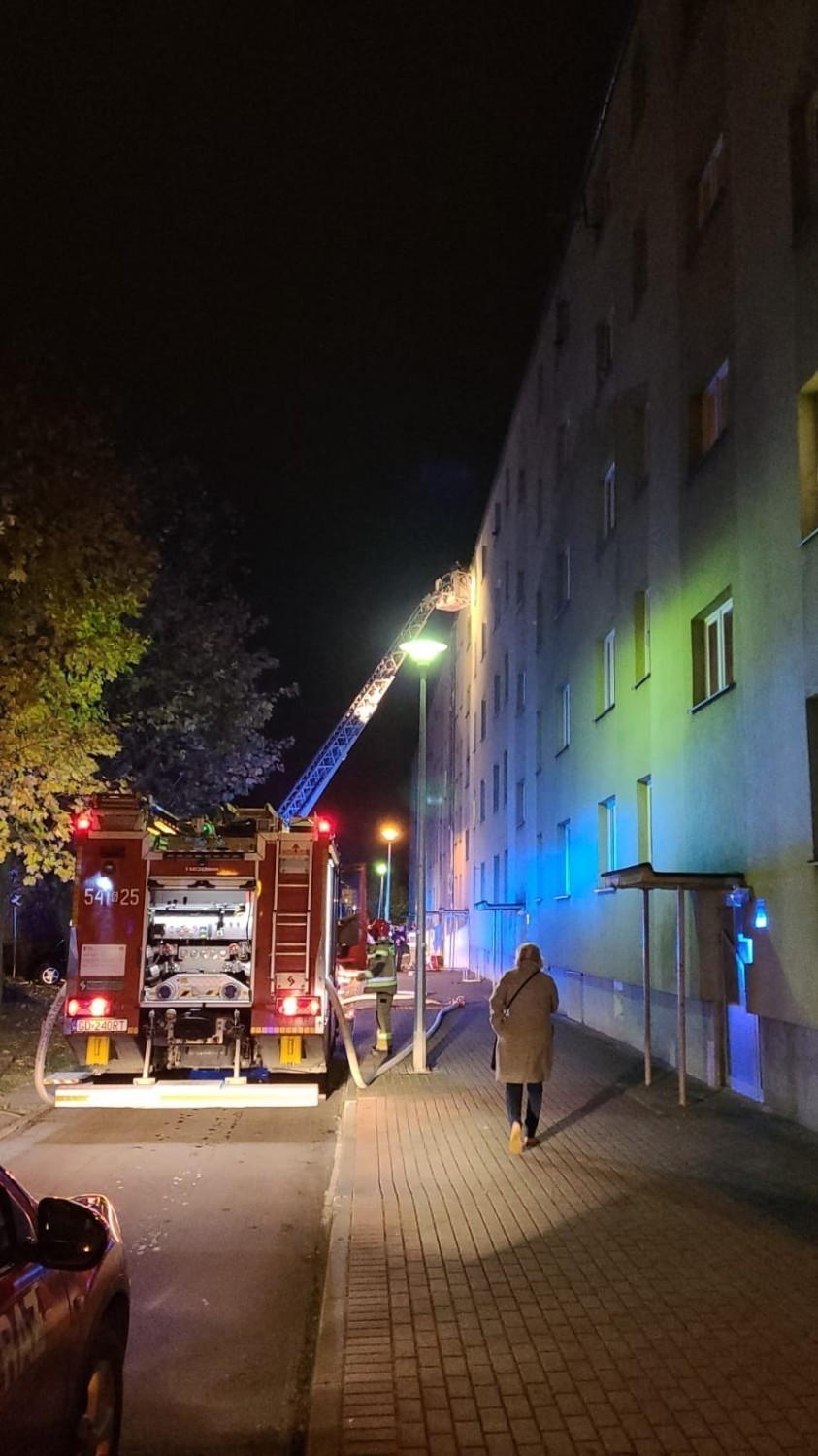 Pożar budynku wielorodzinnego w Tczewie w czwartek,...
